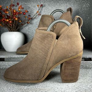 Madden Girl Eviita Heeled Booties Ankle Boots Size 8